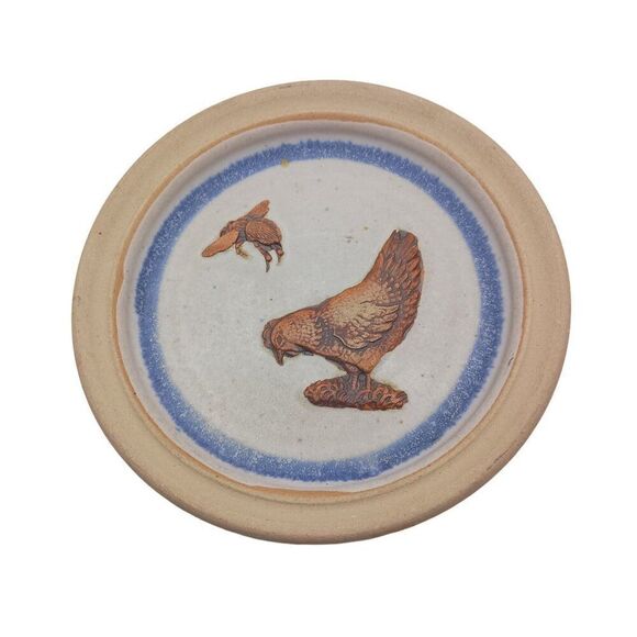Martin Homer Studio Pottery Plate Chicken Hen Bumblebee Bee Dish 4.5" England - Picture 1 of 3
